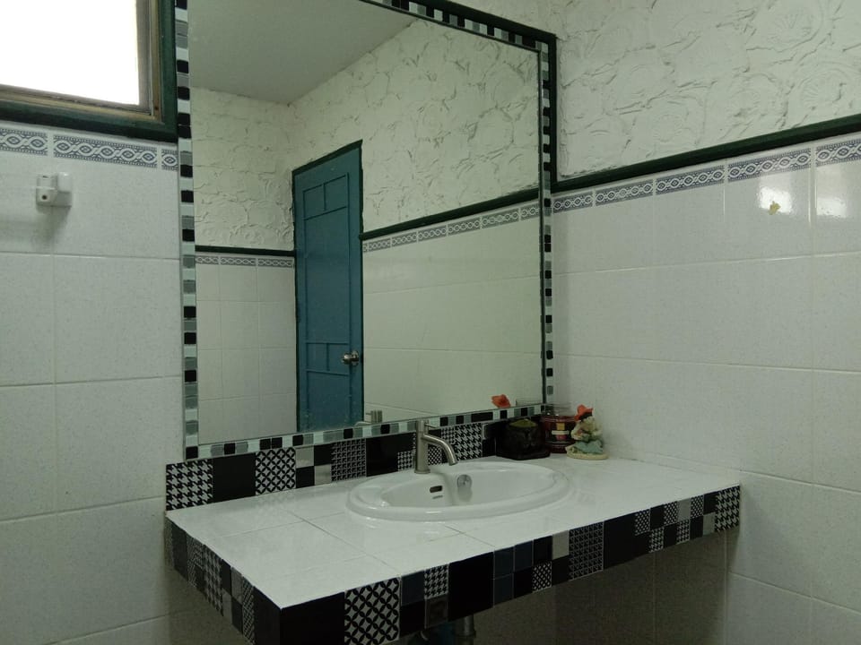 Blue Villa @Pinery Park Beach Rayong 2bdr 2bath Villa in Phe