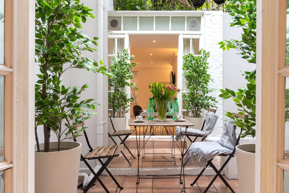 Sloane square Suite Apartment in City of Westminster