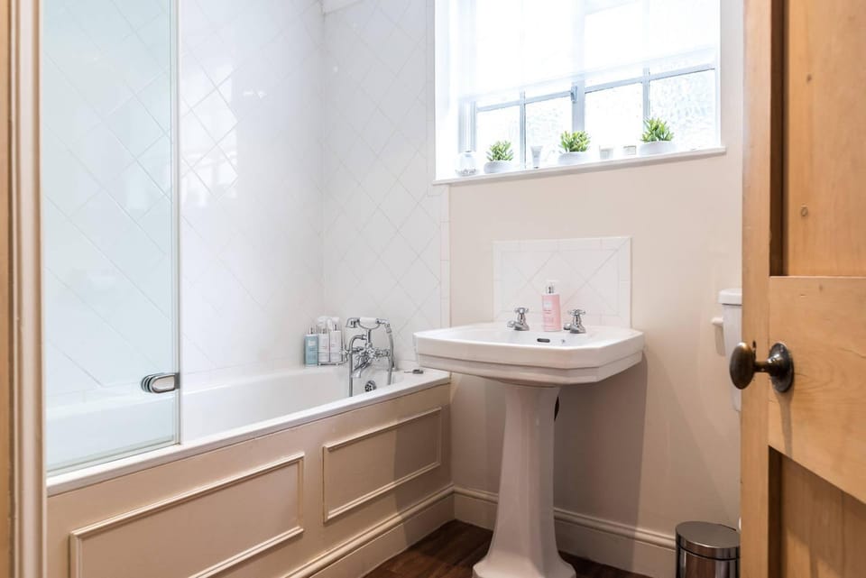 Beautiful one bedroom in perfect location Apartment in City of Westminster
