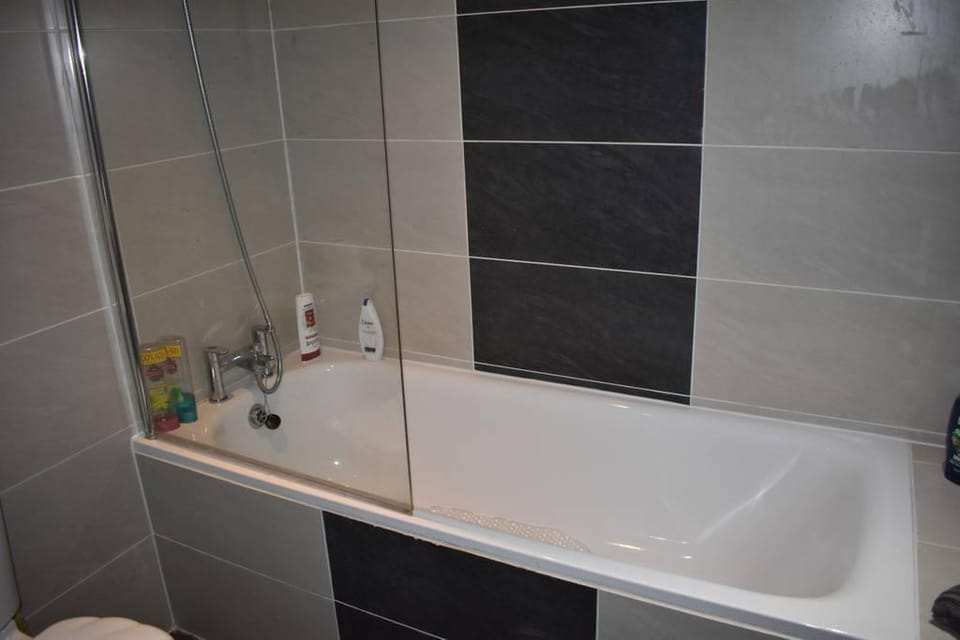 Lux Apartment in Gatwick Apartment in Crawley