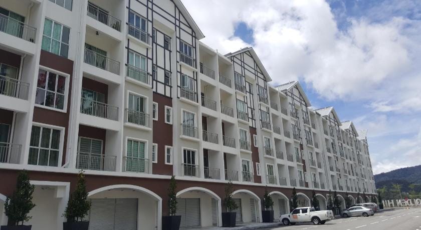 Homestay S1311 (10 pax) @ Golden Hills NightMarket Apartment in Brinchang