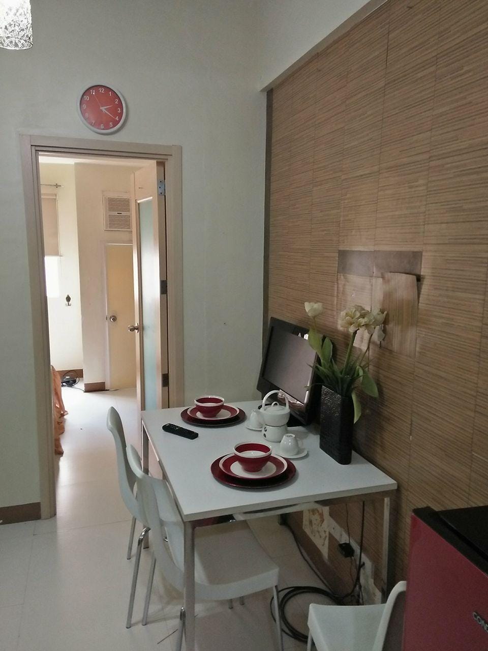 CHATEAU ELYSSE  A2 NEAR AIRPORT  FREE WIFI Apartment in Paranaque