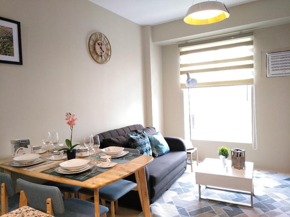 2BR avida tower near NAIA airport Apartment in Las Pinas