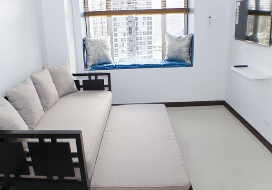 2min away from GreenBelt with Fiber & Netflix Apartment in Pasay