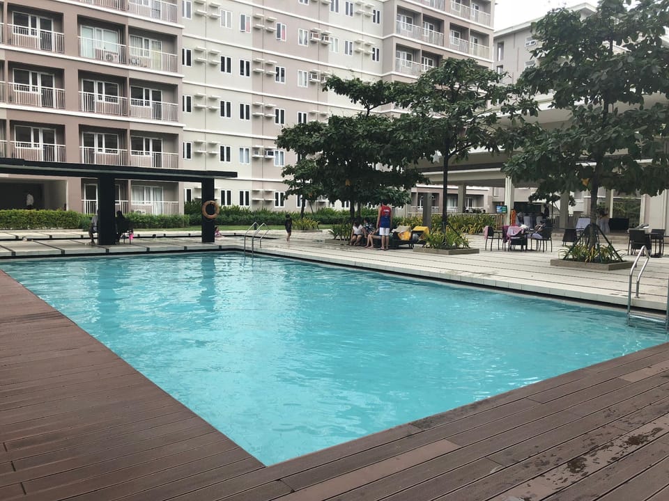 Staycation @ Trees Residences w/ Wifi & Netflix Villa in Quezon City