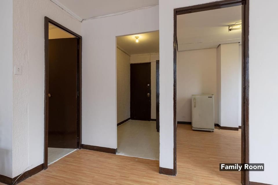 Victoria Mansions Hotel in Manila City