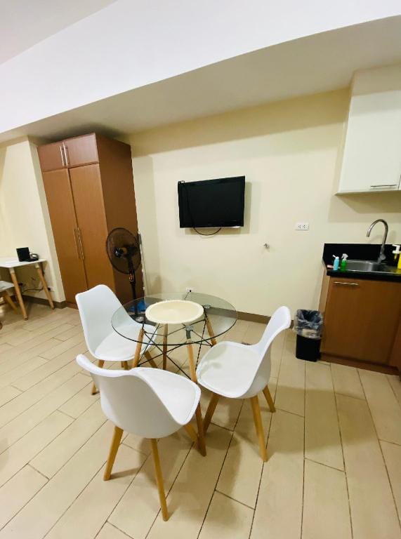 Best Stays Ph in The Venice Luxury Residences Apartment in Makati