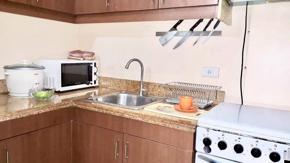 The Redwoods  2BR apartment SM Fairview Apartment in Quezon City