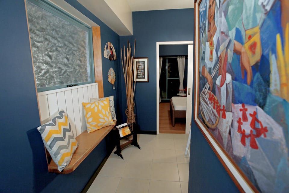 Elegant condo unit with balcony near Makati Apartment in Mandaluyong