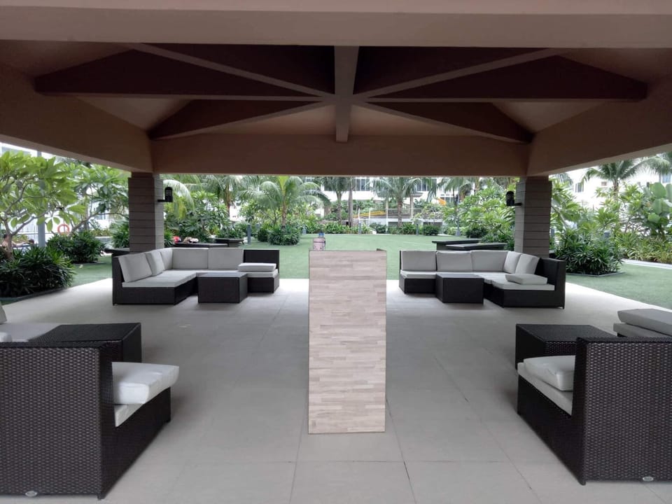 Haven at Shore Residences (MOA) Apartment in Pasay