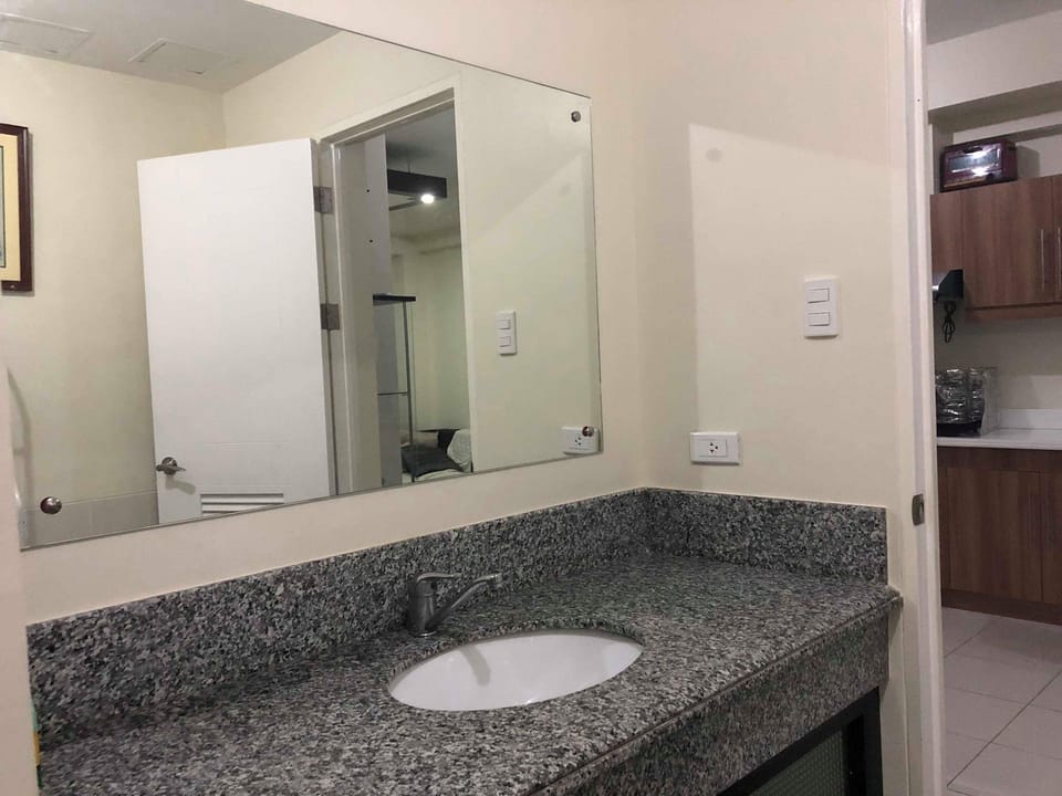 Staycation in a Spacious 2Br Unit w/ Balcony in QC Apartment in Quezon City
