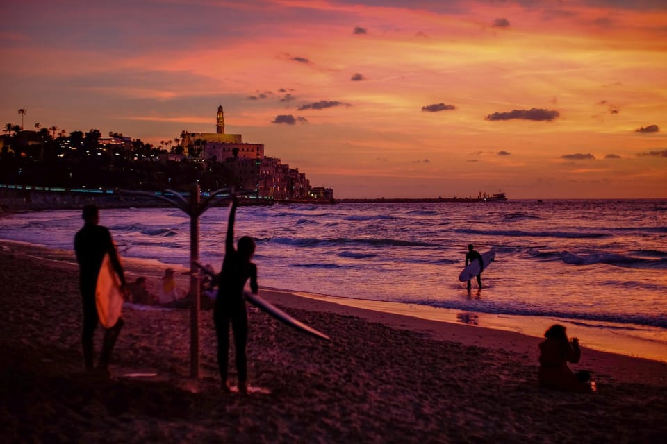 Sunny, Clean & PRIVATE studio // 2min to the BEACH Apartment in Tel Aviv-Yafo
