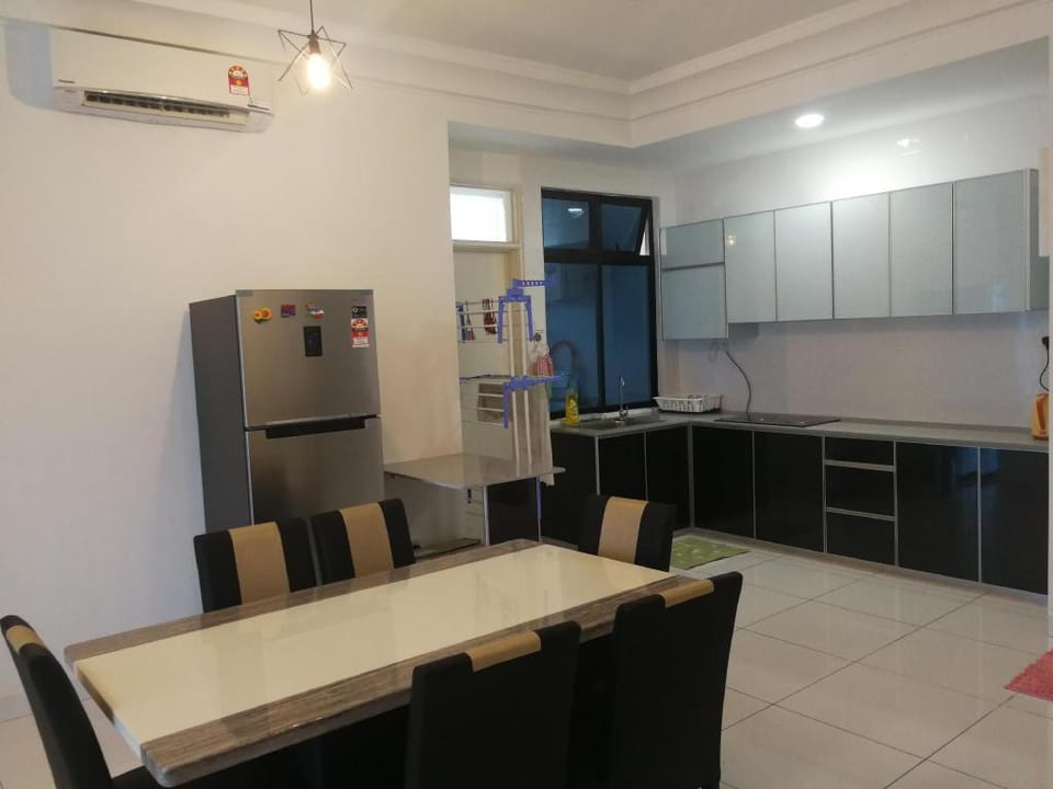 JS Star01-Platino 3min walk to Paradigm Mall-8pax Apartment in Johor Bahru