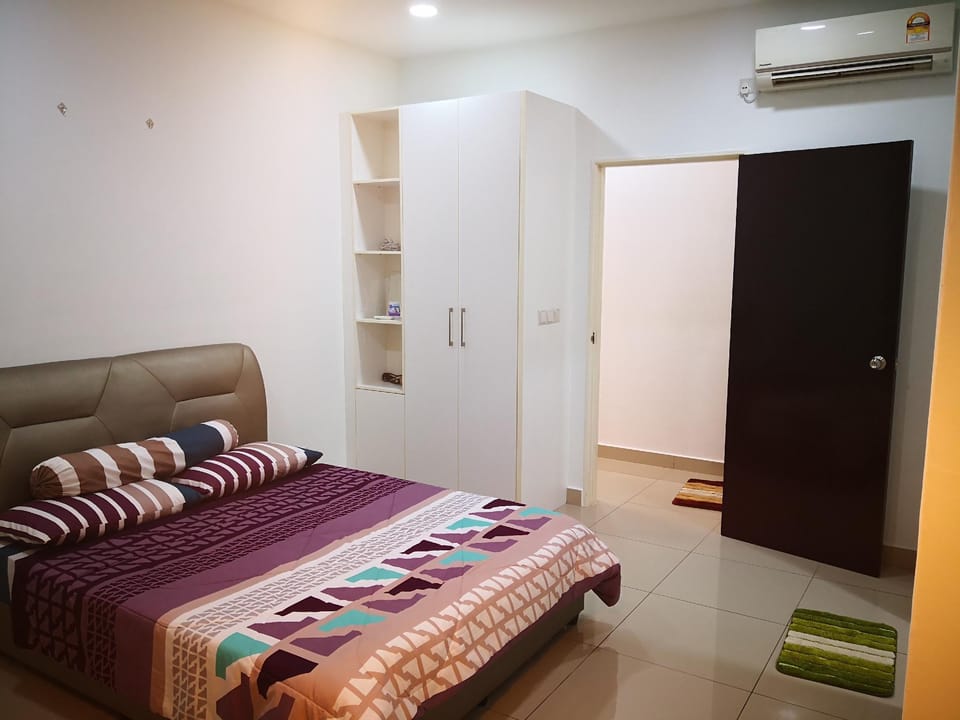 2BR Twin Galaxy 2 bathrooms - Fully Furnished Apartment in Johor Bahru