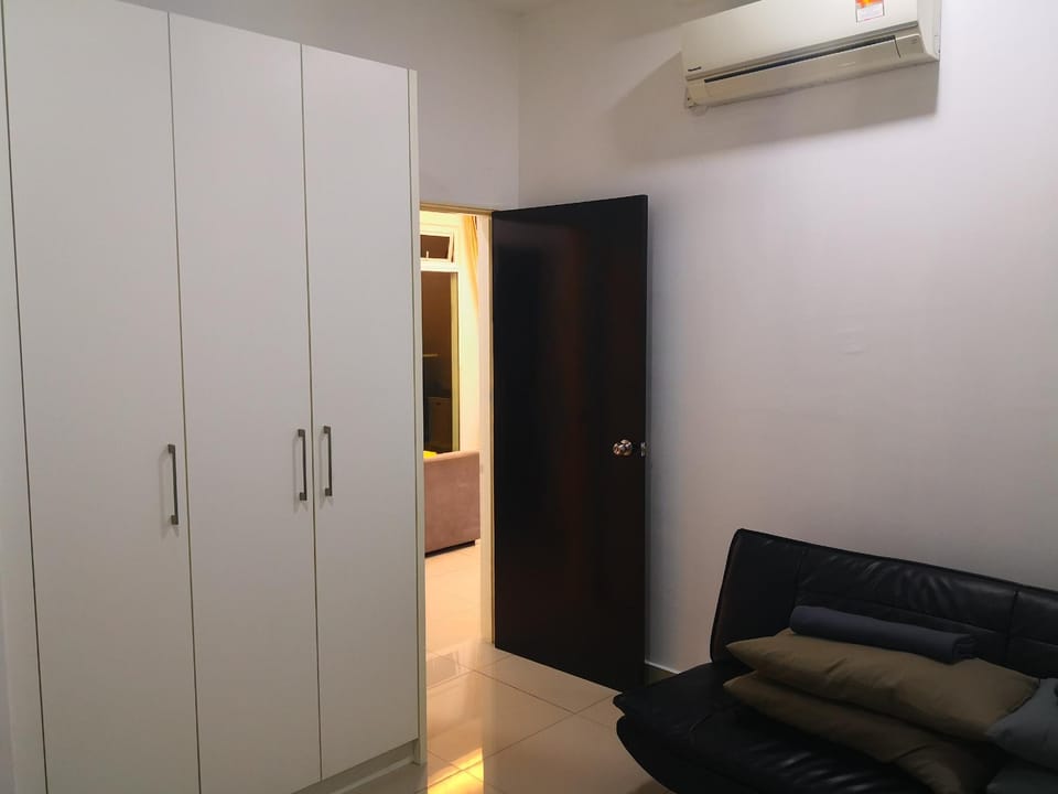 2BR Twin Galaxy 2 bathrooms - Fully Furnished Apartment in Johor Bahru
