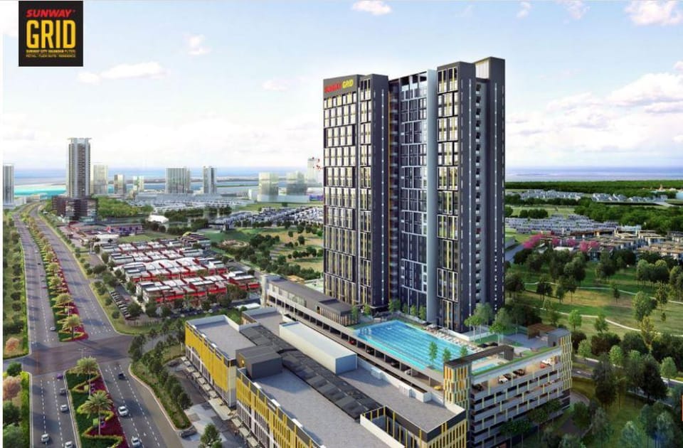 Astonish Netflix WiFi Legoland Bigbox Olympic Pool Apartment in Johor
