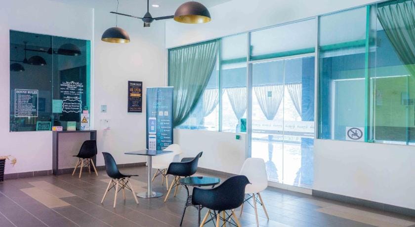 SkyView Free WiFi Jusco Aeon Ikea Waterpark Tesco Apartment in Johor Bahru