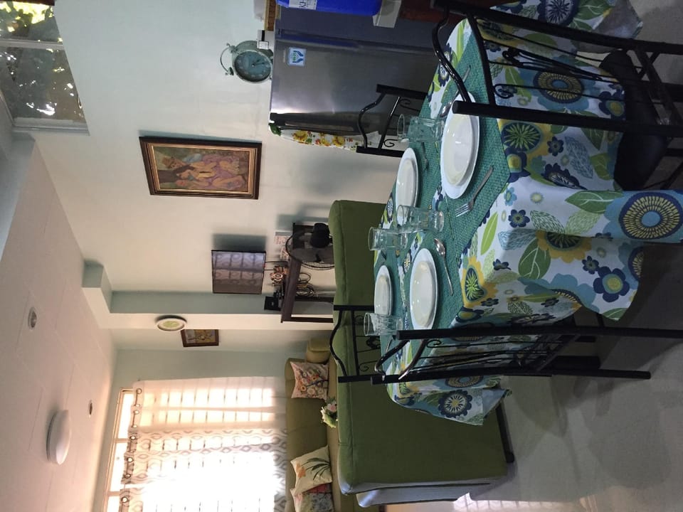 Cozy 2 bedroom house @ gustilo Lapaz Vacation rental in Iloilo City