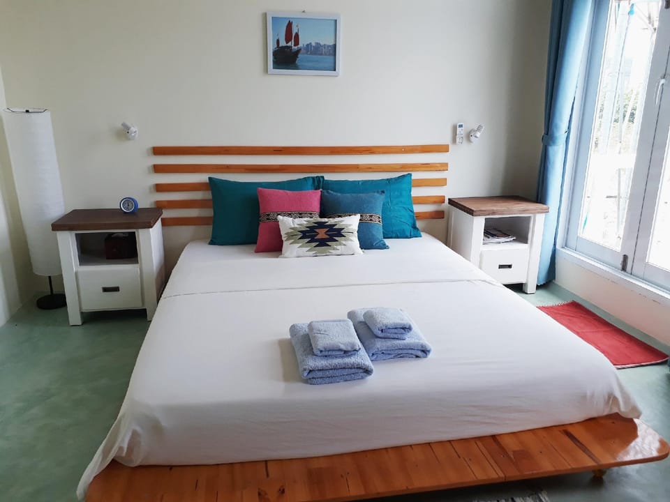 Colours Land Home . View garden and river Vacation rental in Nha Trang