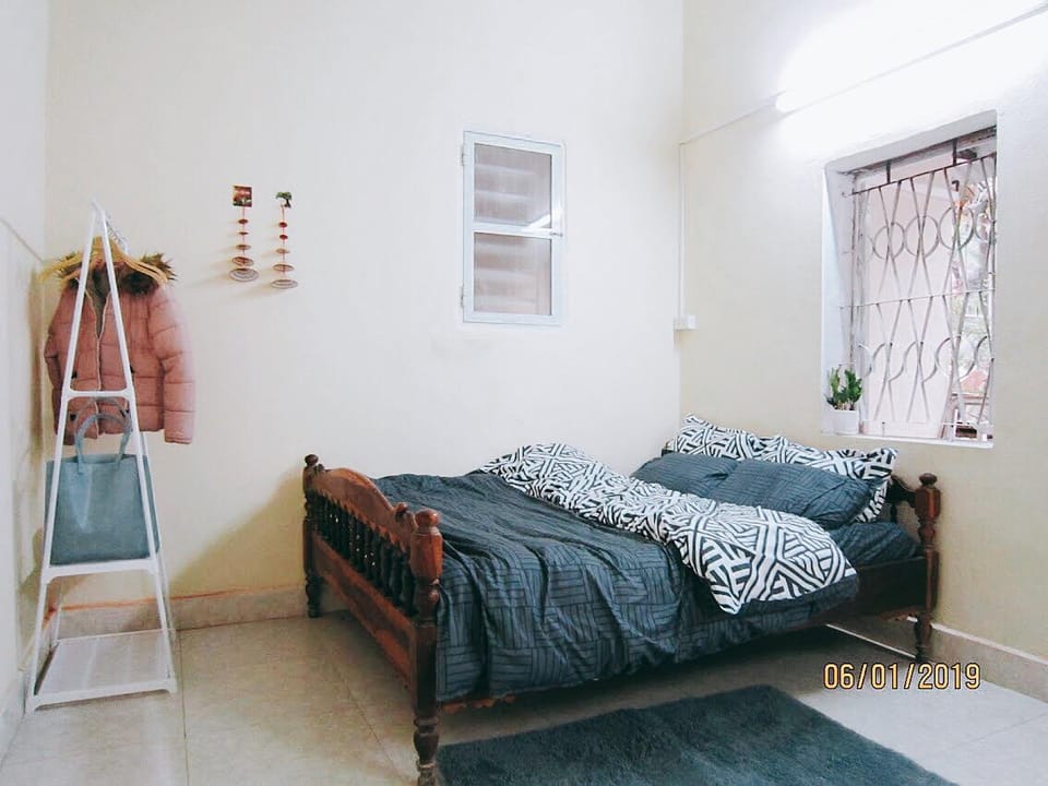 Big SISU quiet, ancient france house in the center Apartment in Hanoi
