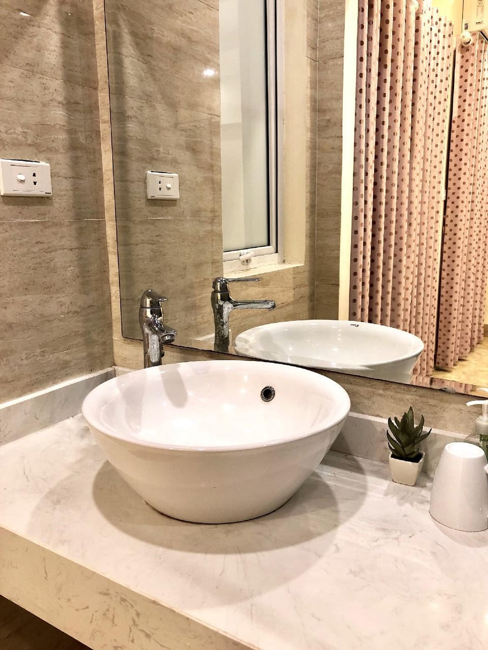 [New] White House West Lake Ha Noi - Private house Vacation rental in Laos