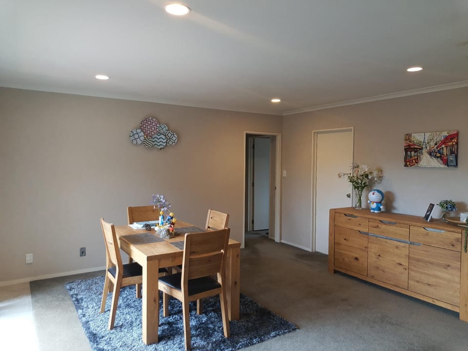 Double Room, small peninsula suburb, near airport Vacation rental in Auckland