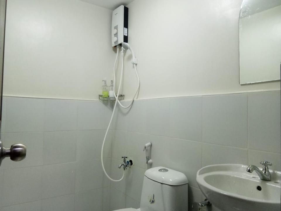 HolidayHome(Studio-318, King Bed) Apartment in Lapu-Lapu City