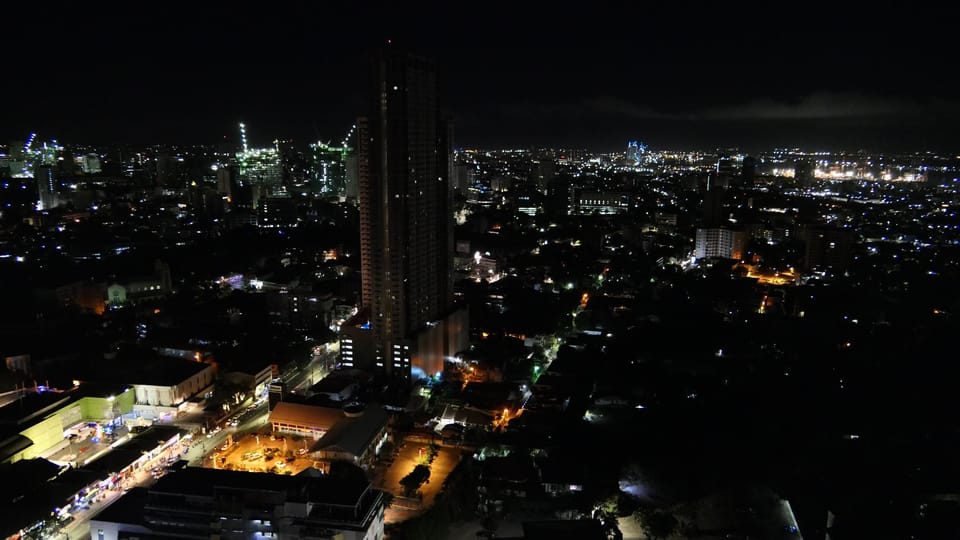 Cebu Executive On Top of the World Balcony Apartment in Cebu City