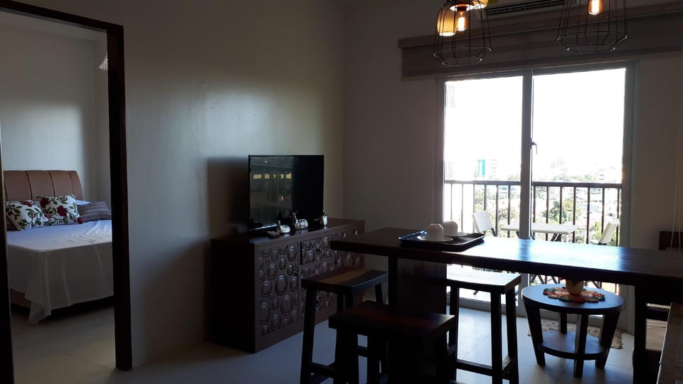 JRMPT Residence Spianada Condominium Cebu for rent Apartment in Lapu-Lapu City