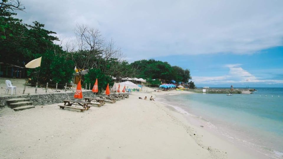 Mactan seaview swimmingpool Apartment in Lapu-Lapu City