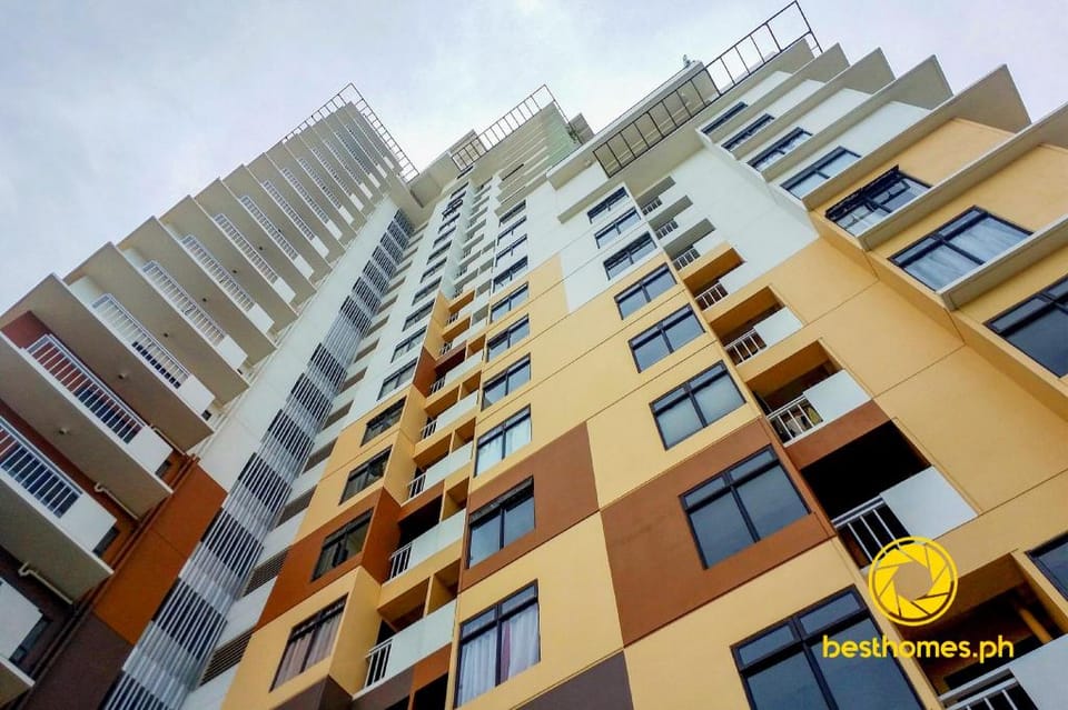 Poolside Condo at Mabolo Garden Flats Apartment in Lapu-Lapu City