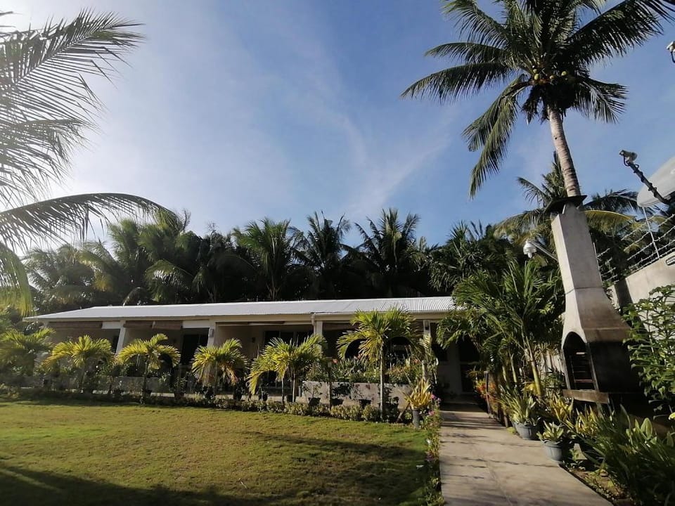 Mirka's Guest House Apartment 4 Apartment in Central Visayas