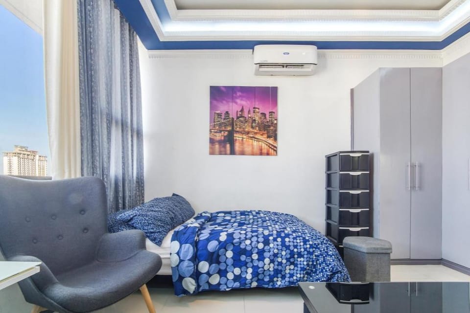 Modern Condo near IT Park & Ayala w/ FREE Netflix Apartment in Lapu-Lapu City