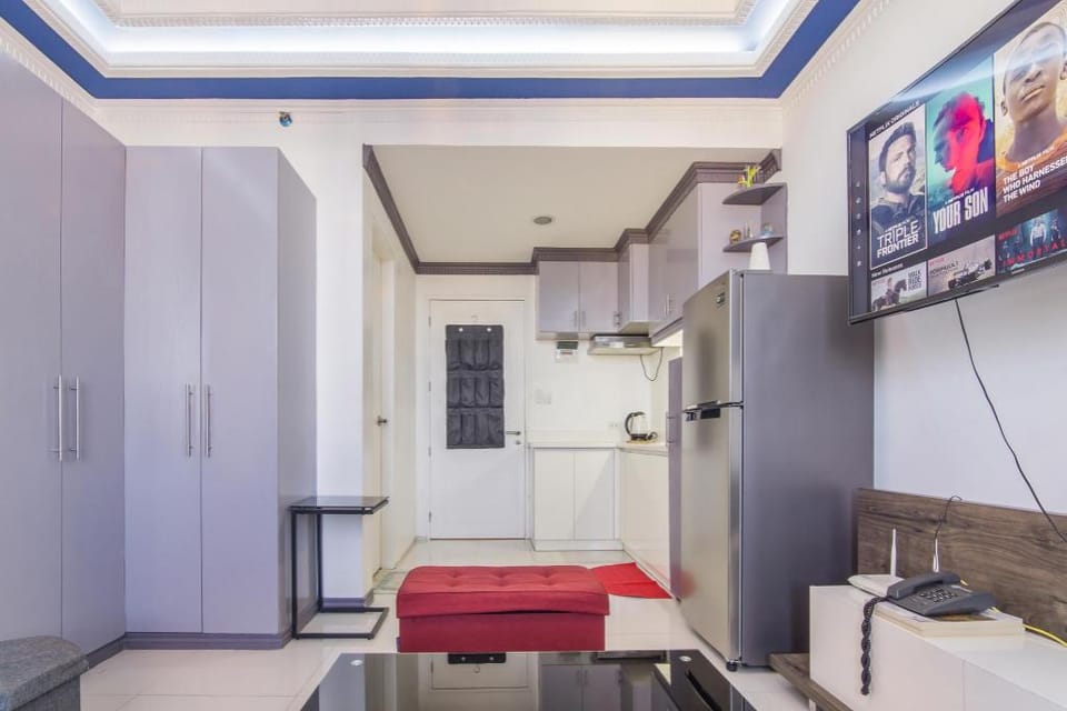 Modern Condo near IT Park & Ayala w/ FREE Netflix Apartment in Lapu-Lapu City
