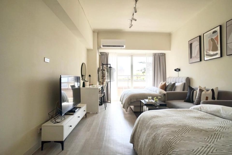 Sleep Inn R4, 1 min to exit Z2 of Taipei Metro Apartment in Taipei City