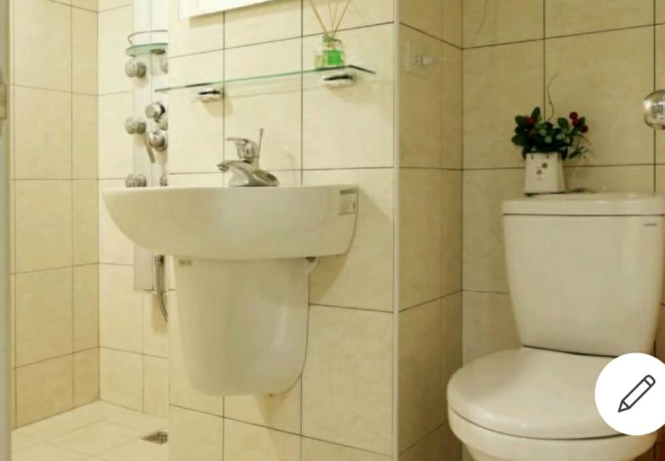 Ximending  2 rooms for 6-8 peoples  Apartment in Taipei City