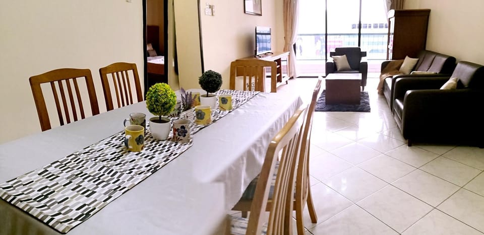 KK Town/Comfort Home stay 6pax/3BRD Apartment in Kota Kinabalu