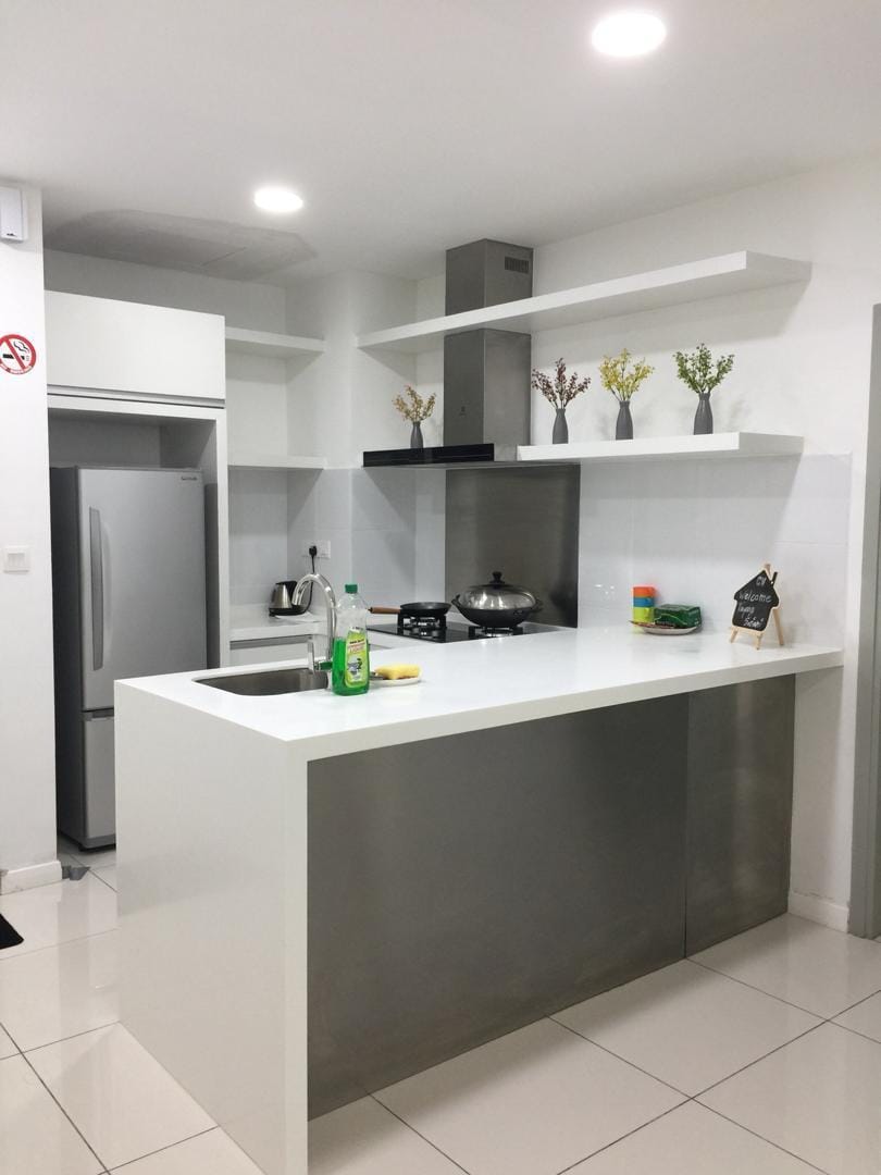 New CV Homestay@Nice pool at rooftop-Free pick up Apartment in Kota Kinabalu