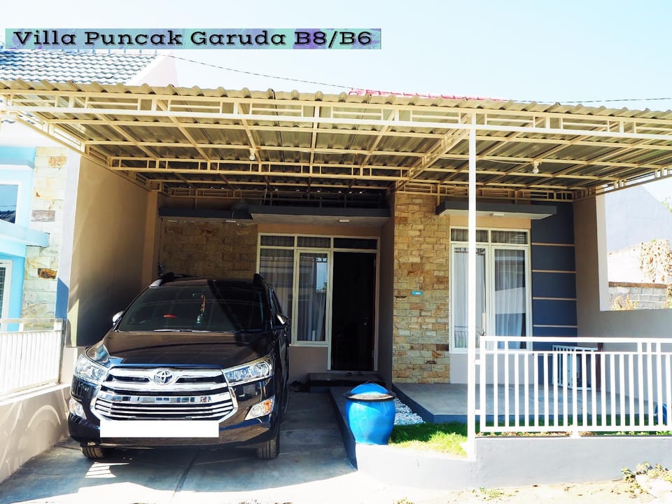 Villa Puncak Garuda B6 Villa in Batu