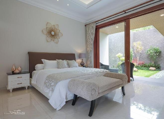 Cozy Dutch Style House in Jalan Ijen Malang Vacation rental in East Java