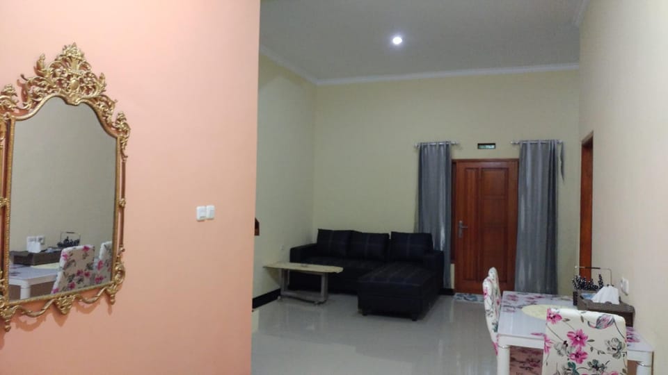 Mountain View Villa Villa in Batu