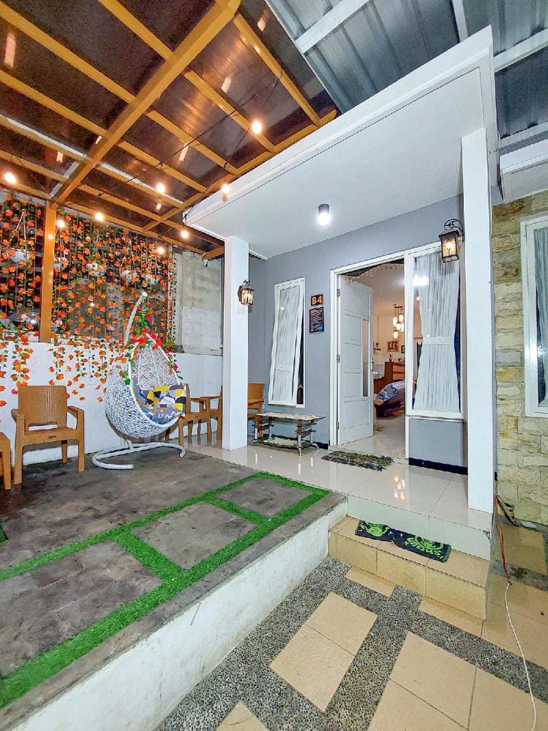 Private Pool Villa Kartika Batu w/ 3 Full AC BR Villa in Batu