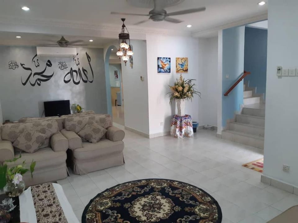 Gallery@7Homestay Vacation rental in Selangor, Malaysia