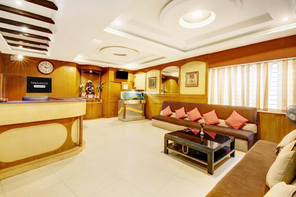 Super Townhouse Mysore City Centre Formerly Hotel Mahendra Hotel in Mysuru