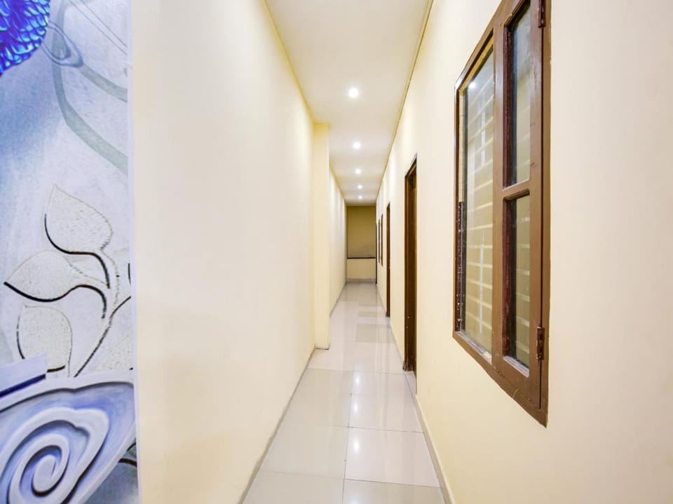 Hotel O Cash Hotel in Kolkata