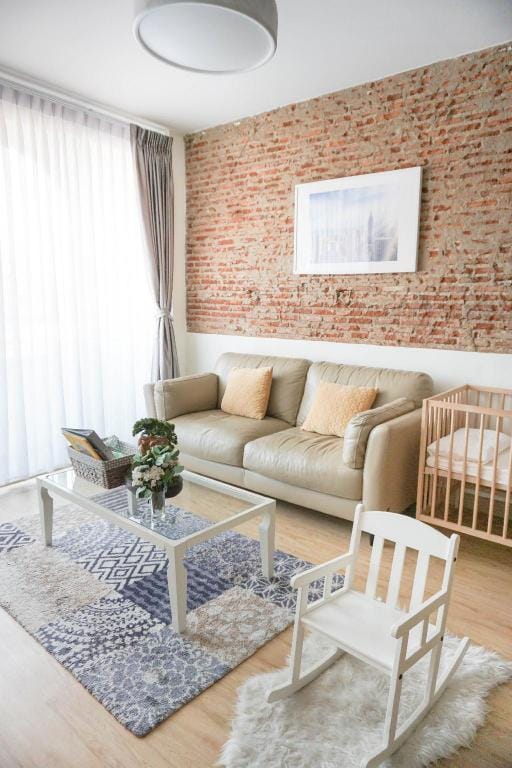Daisy-friend & family home for 6 in  Chiang Mai Apartment in Chiang Mai