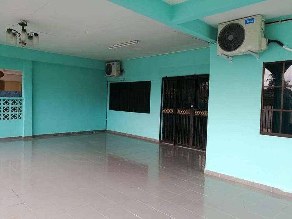 Teratak Port Dickson Homestay ( Muslim Only) Vacation rental in Port Dickson