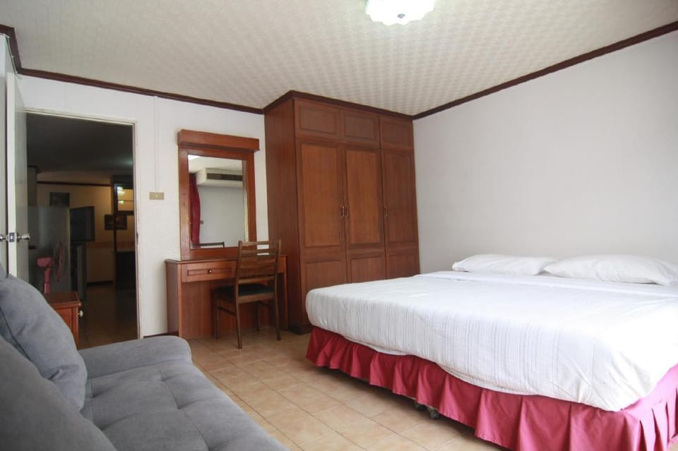 pattaya tower Room 203 Apartment in Pattaya City