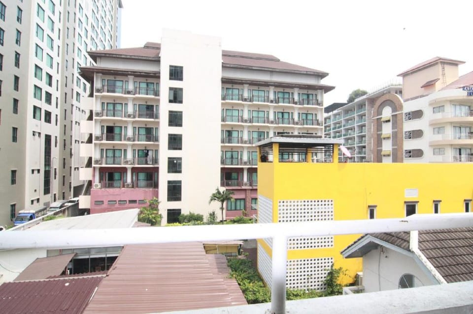 pattaya tower Room 305 Apartment in Pattaya City