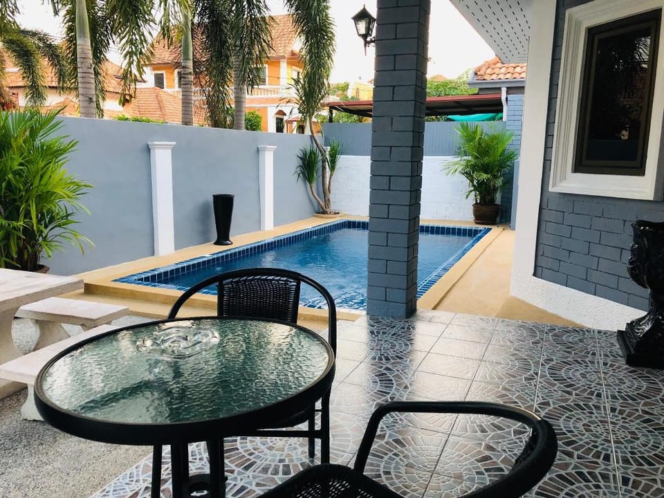 Villa 3 BDR with Pool near beach & Walking Street Villa in Pattaya City